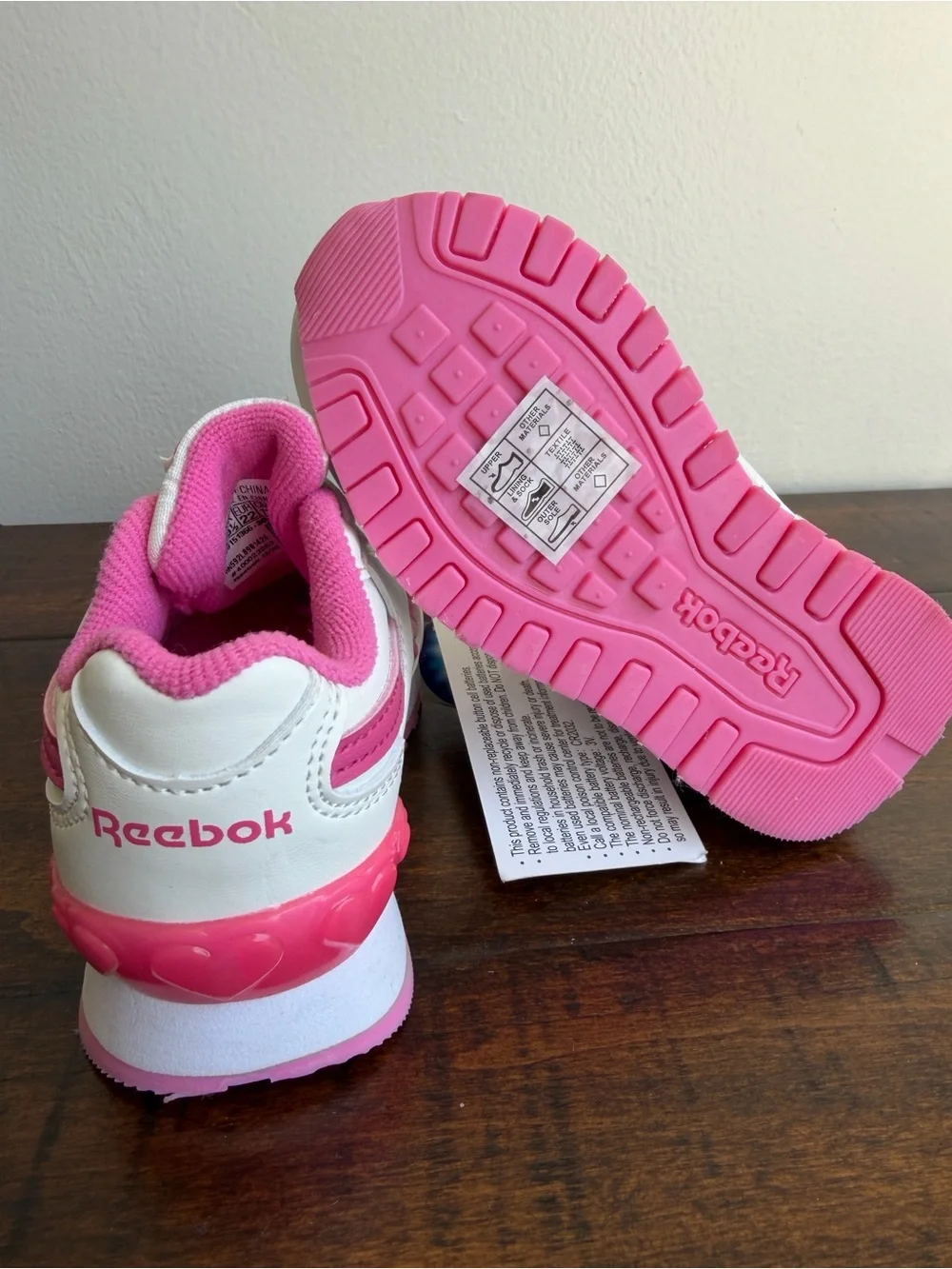 Reebok Classic Light Up Sneakers White Pink Toddler Girls Size 6 New NWOB